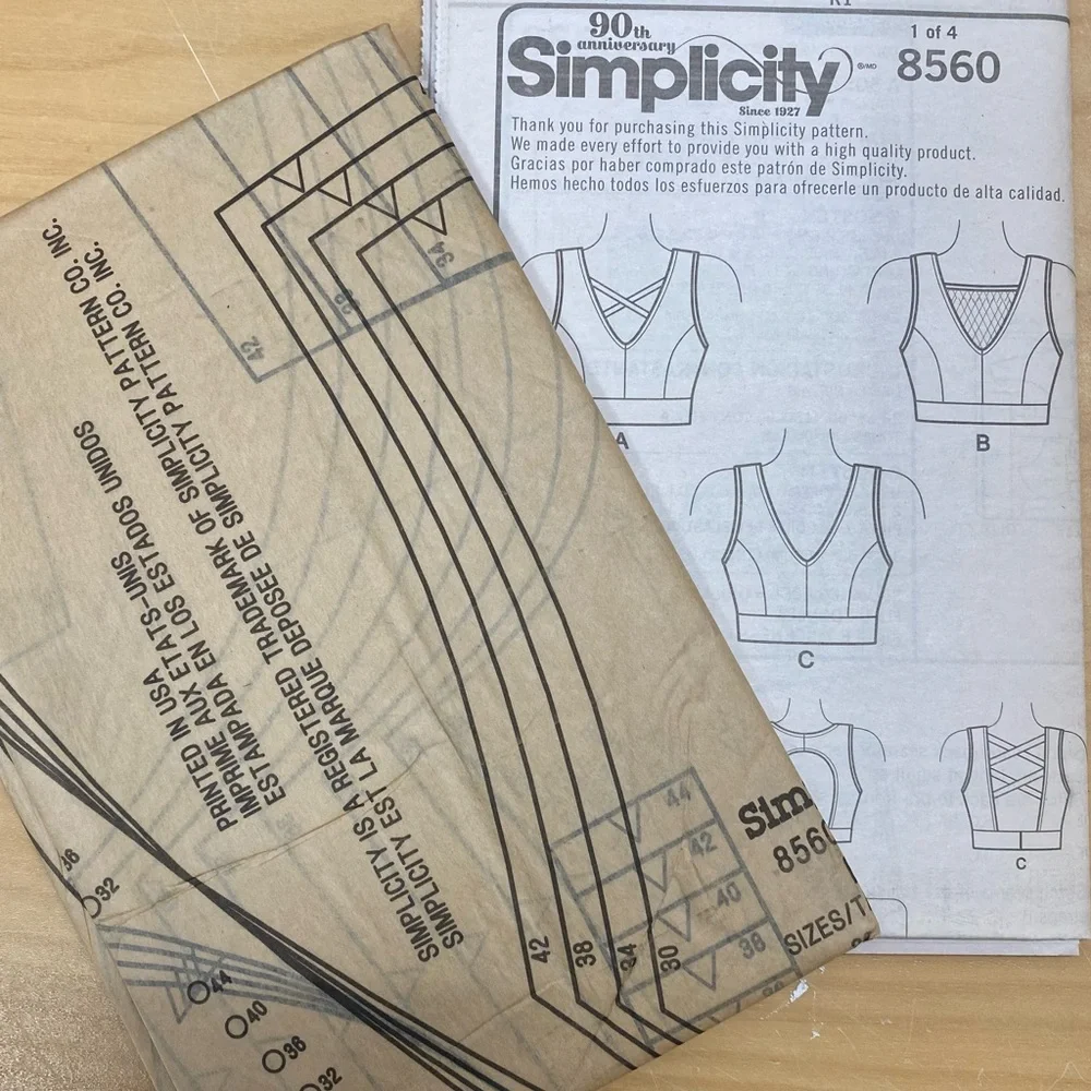 Simplicity Sewing Pattern #8560 Ladies sport Bra New and uncut All cup sizes A-G